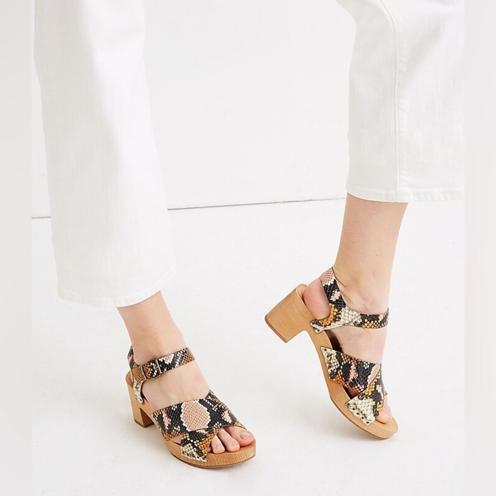 NWT Madewell The Johanna Crisscross Clog Sandals Snake embossed Leather Sz 8